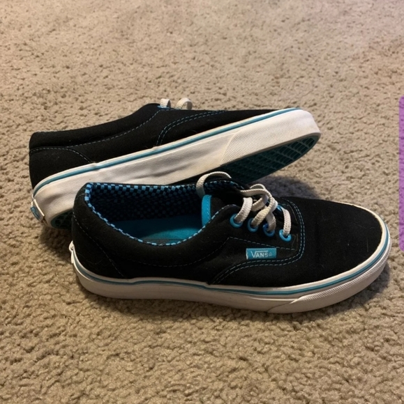 Van's women size 5 - Picture 2 of 3